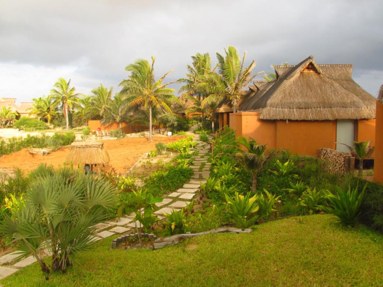 Eclectic Beach Retreat Cabo Nhamua Buitenkant foto